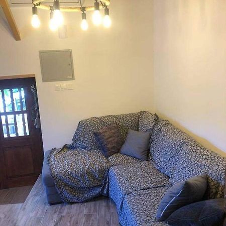To Spiti Tou Faliari Platanistasa Экстерьер фото